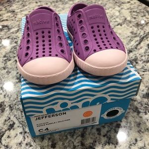 Girl natives purple size 4